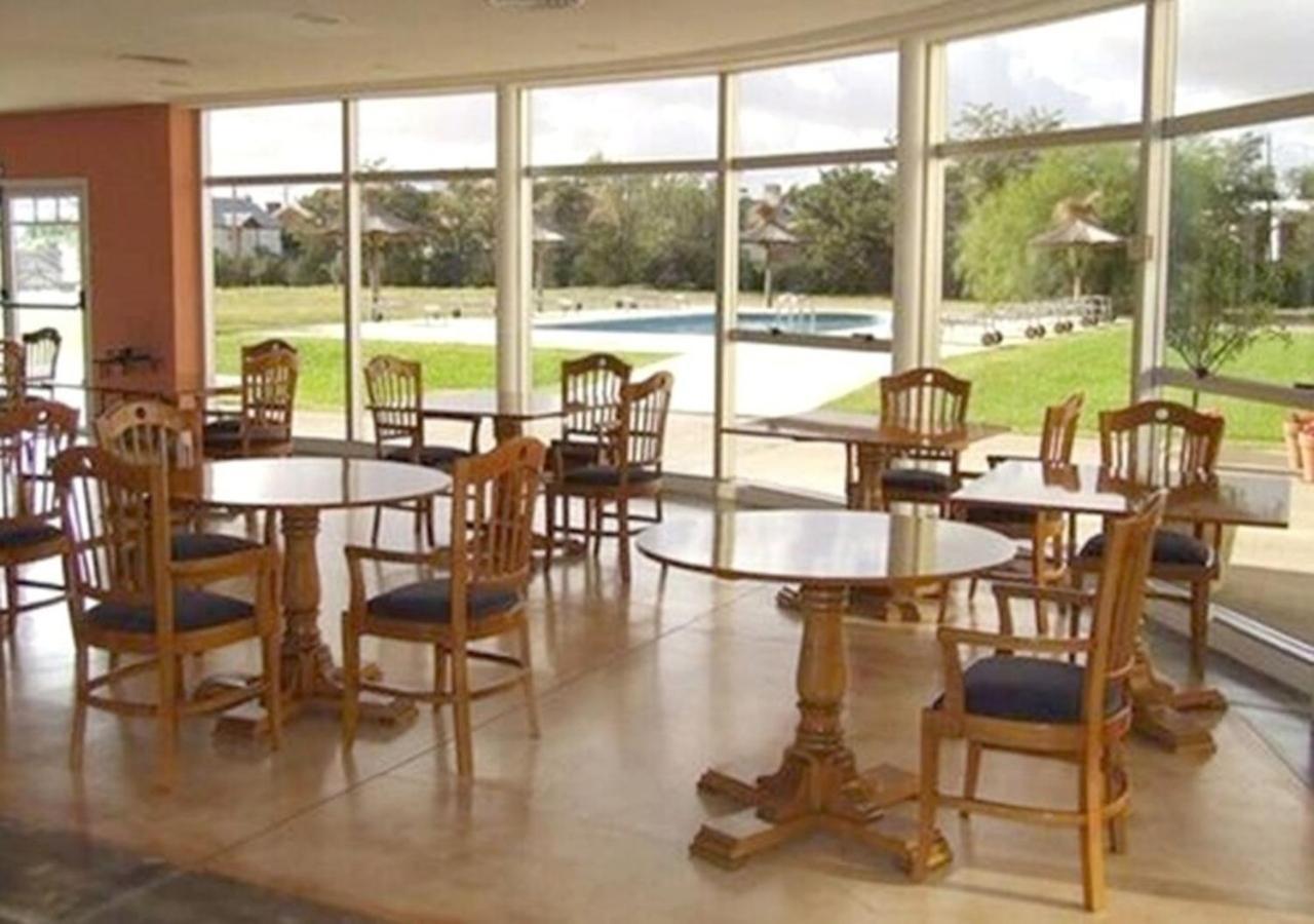 Paradores Austral Bahia Blanca Luaran gambar