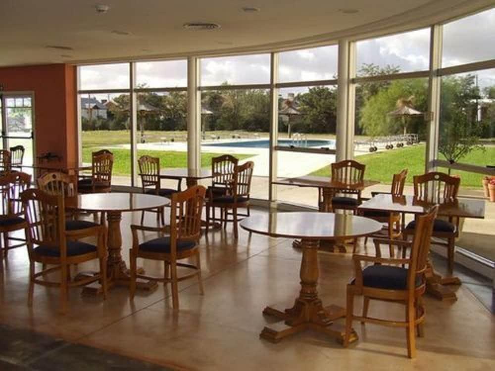 Paradores Austral Bahia Blanca Luaran gambar